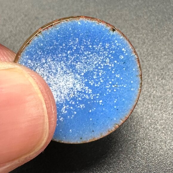 Vintage Screw Back Earrings Blue White Enamel On Copper Round AVM Celestial - Picture 8 of 9